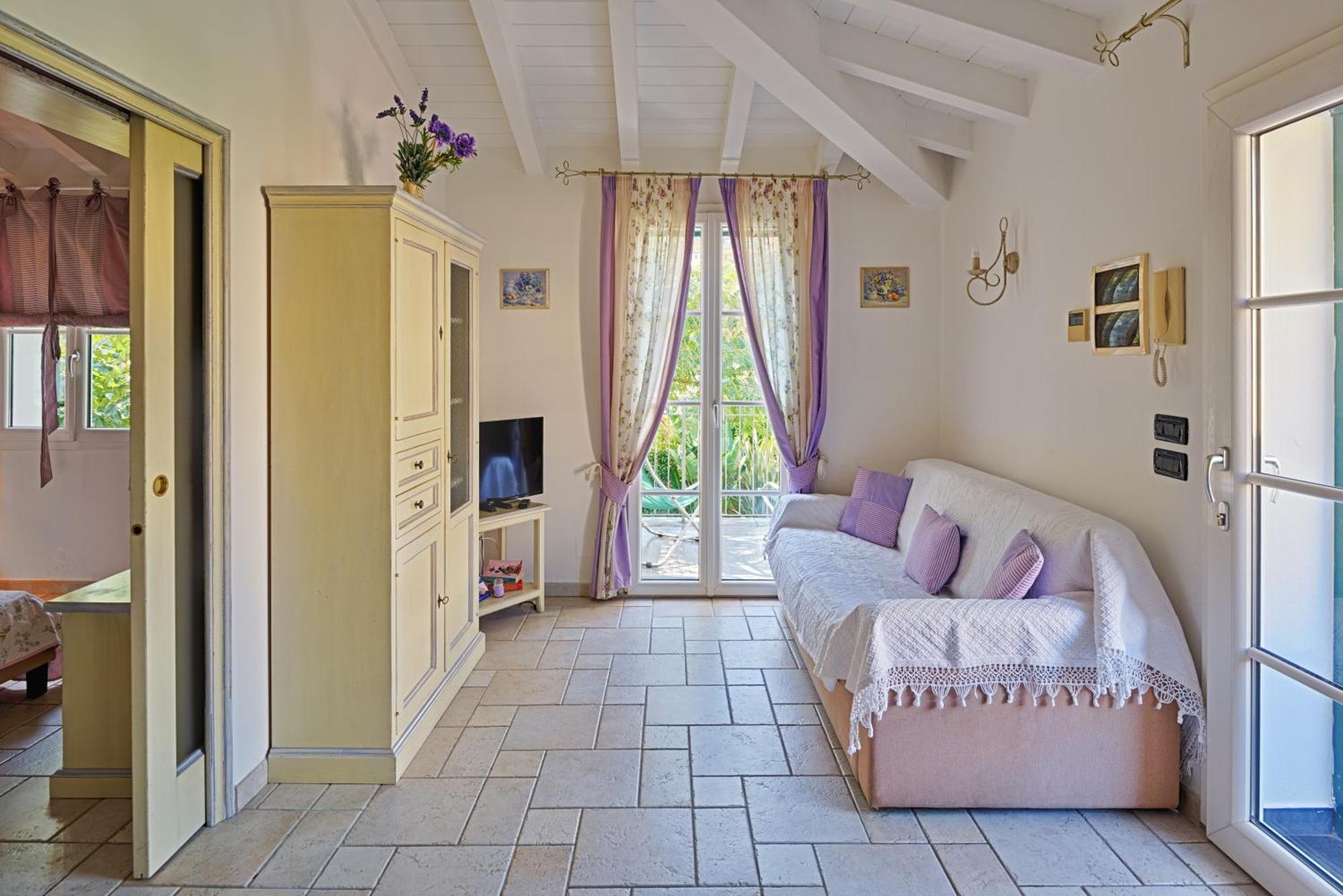 Casa Vacanze Nel Giardino Di Renzo Imperia Exterior foto